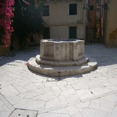 Apartment The Well